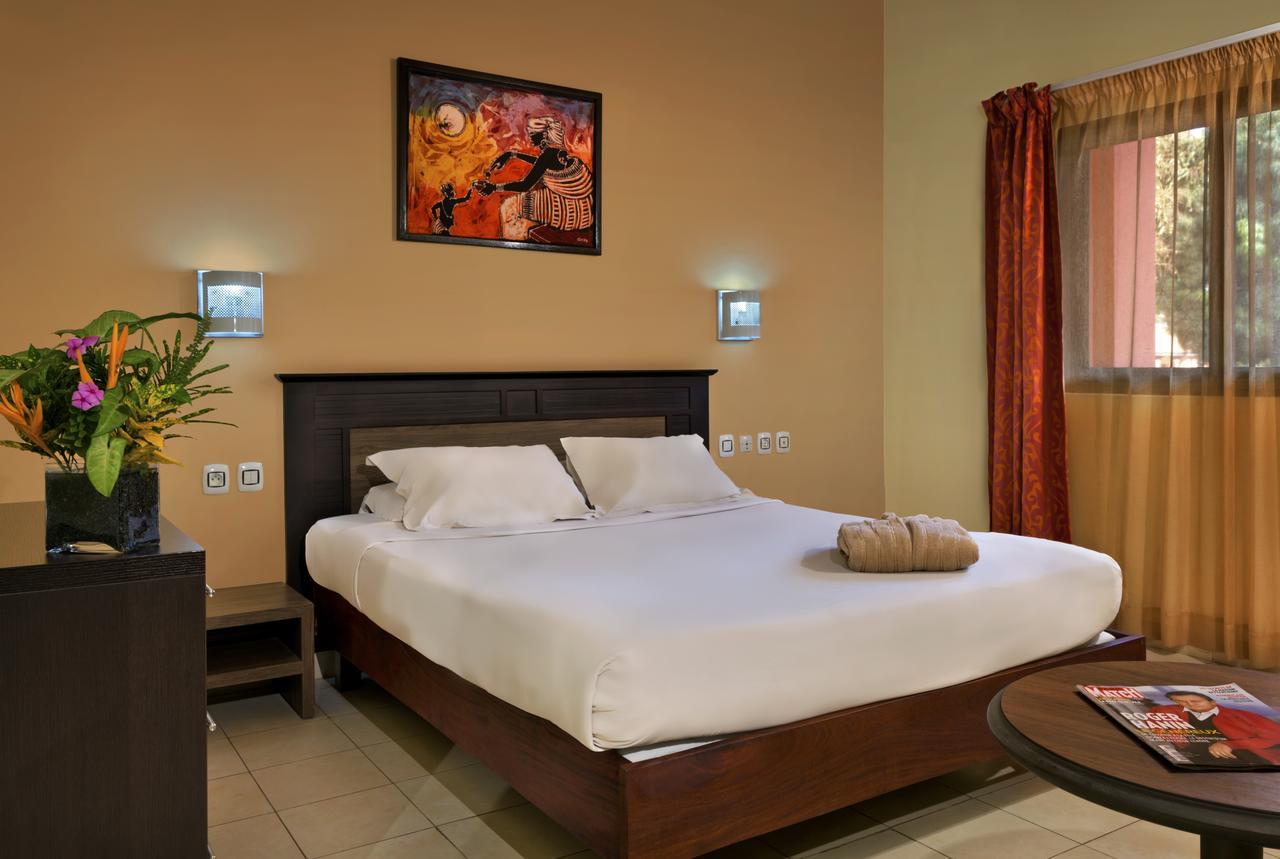 Dunia Hotel บิสเซา ภายนอก รูปภาพ